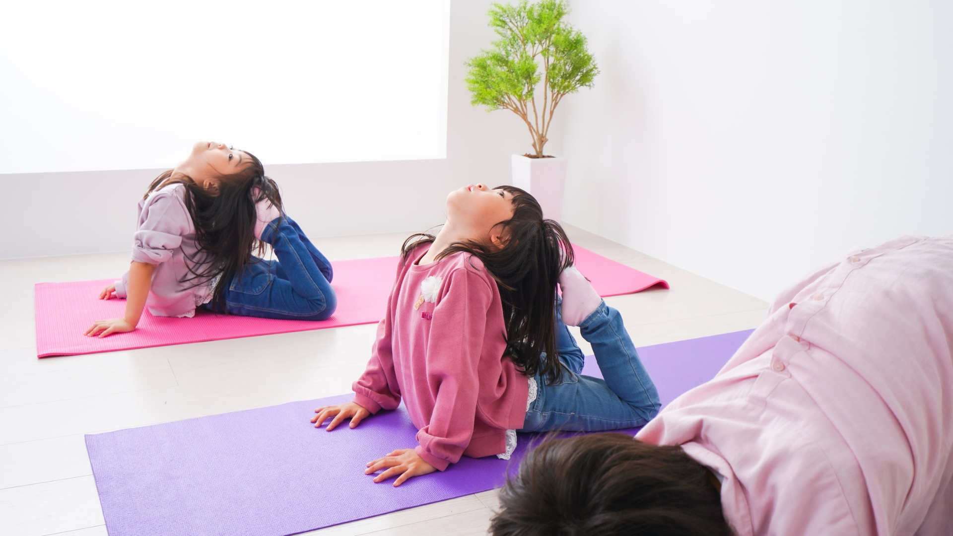 Hypermobility in Children: When Should Parents Be Concerned?