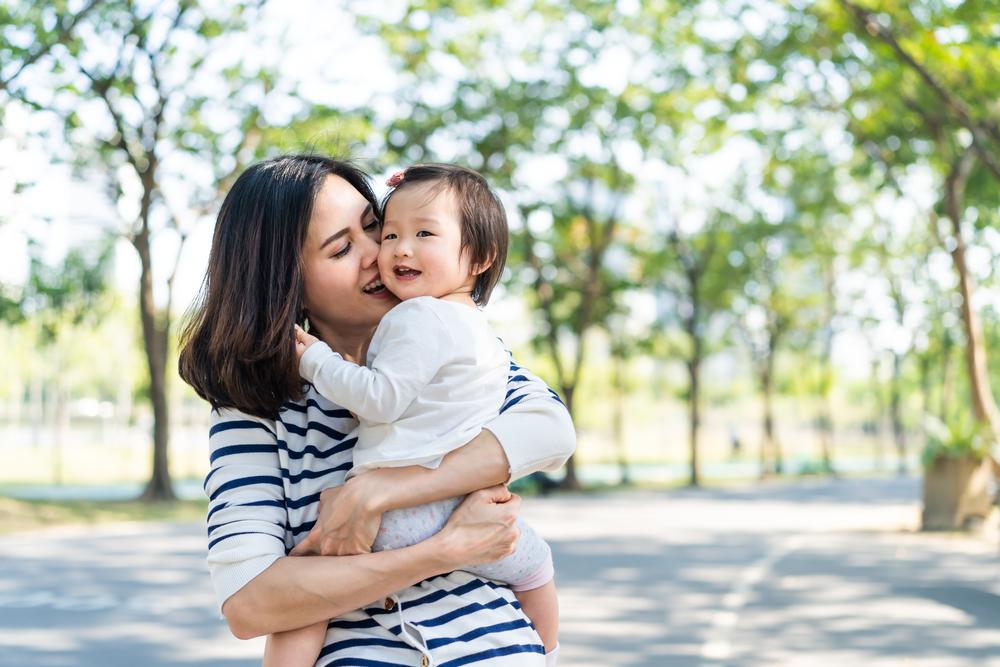 Women's Health Physiotherapy: Mummy's Wrist And 3 Tips To Help With The Pain